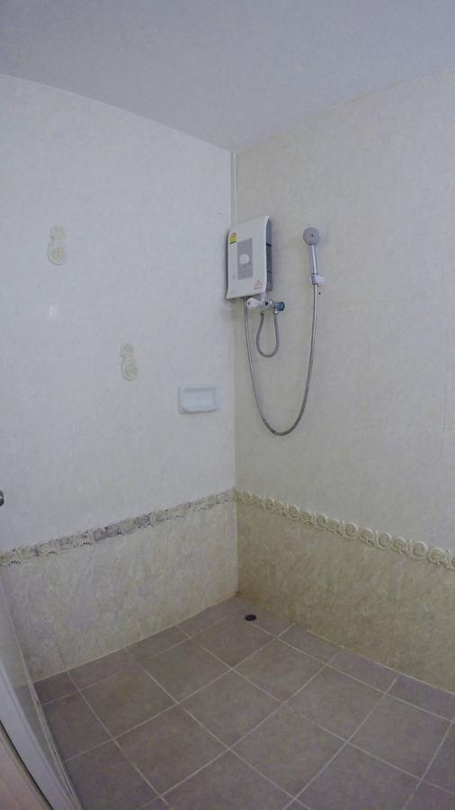 P.A. Ville Hotel Nakhon Sawan Bagian luar foto